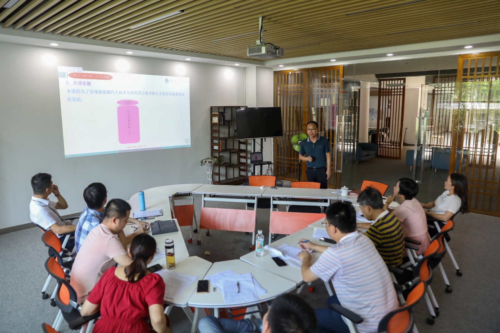 C12A8968.jpg C12A8968.jpg